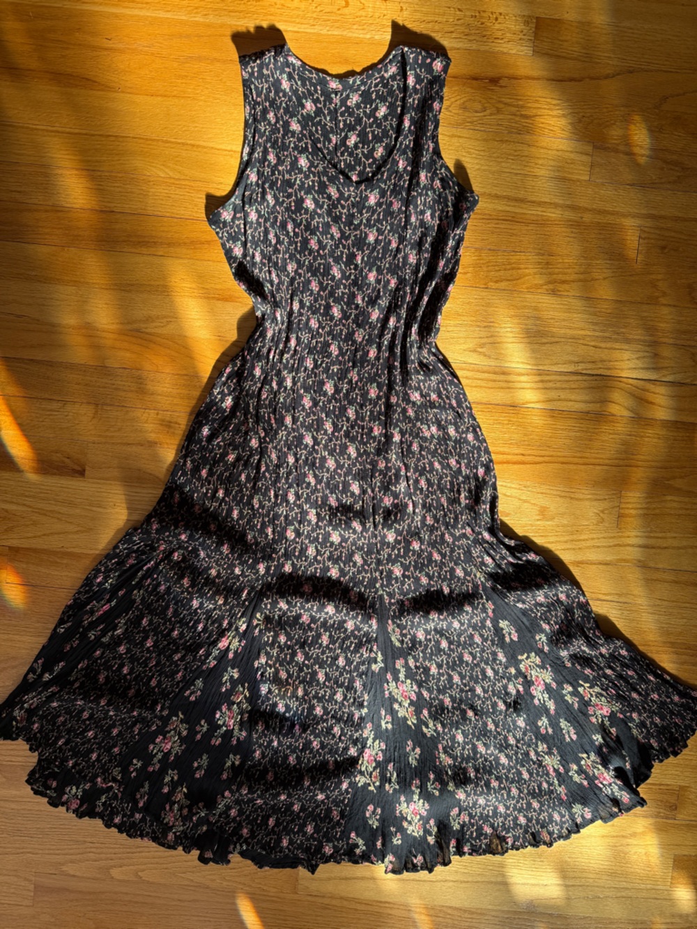 Vintage flowy floral dress